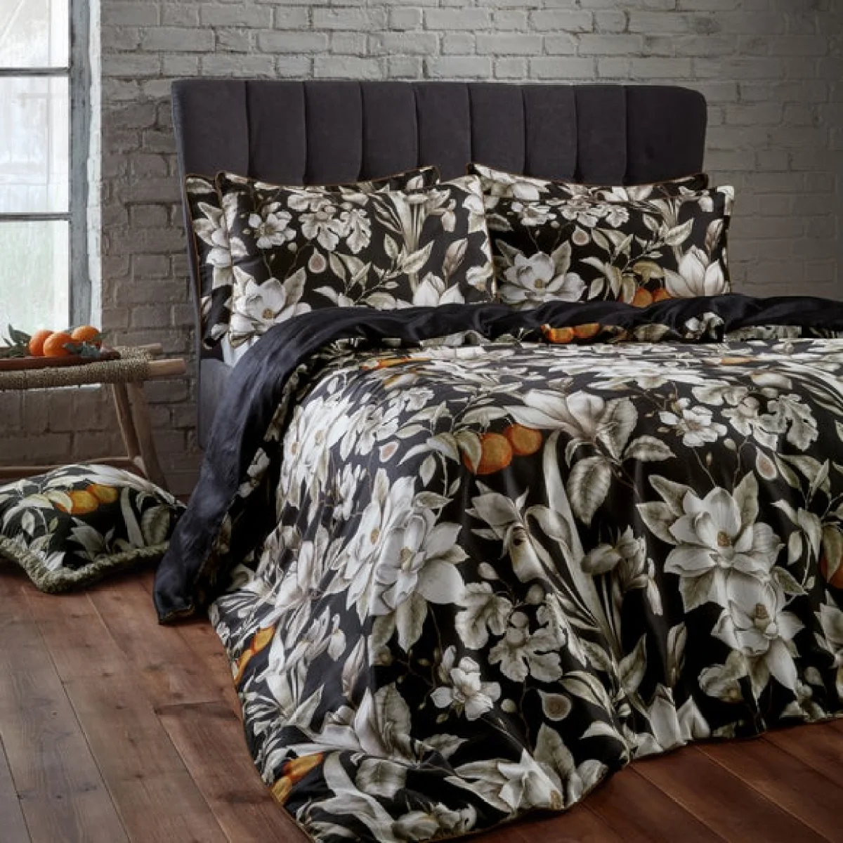 EW by Edinburgh Weavers Lavish Floral Noir 100% Cotton Sateen Duvet Cover & Pillowcase Set Black – image 3