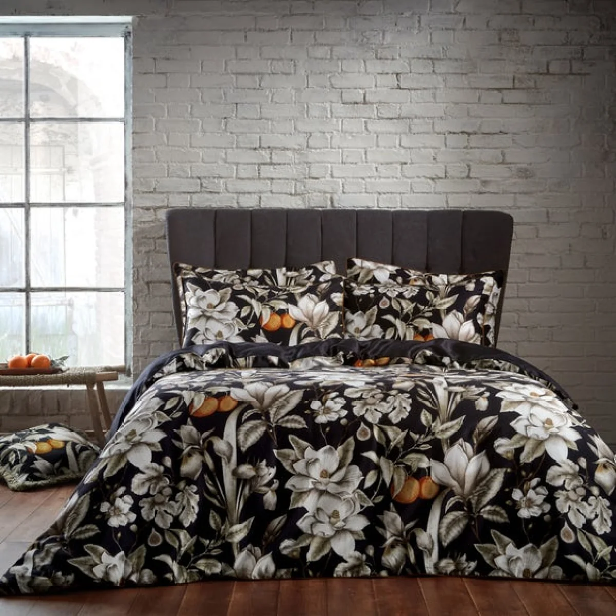EW by Edinburgh Weavers Lavish Floral Noir 100% Cotton Sateen Duvet Cover & Pillowcase Set Black – image 1