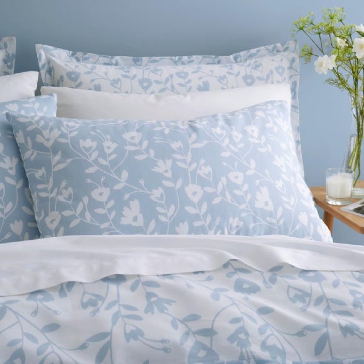 Bibury Floral Duvet Cover & Pillowcase Set – image 2