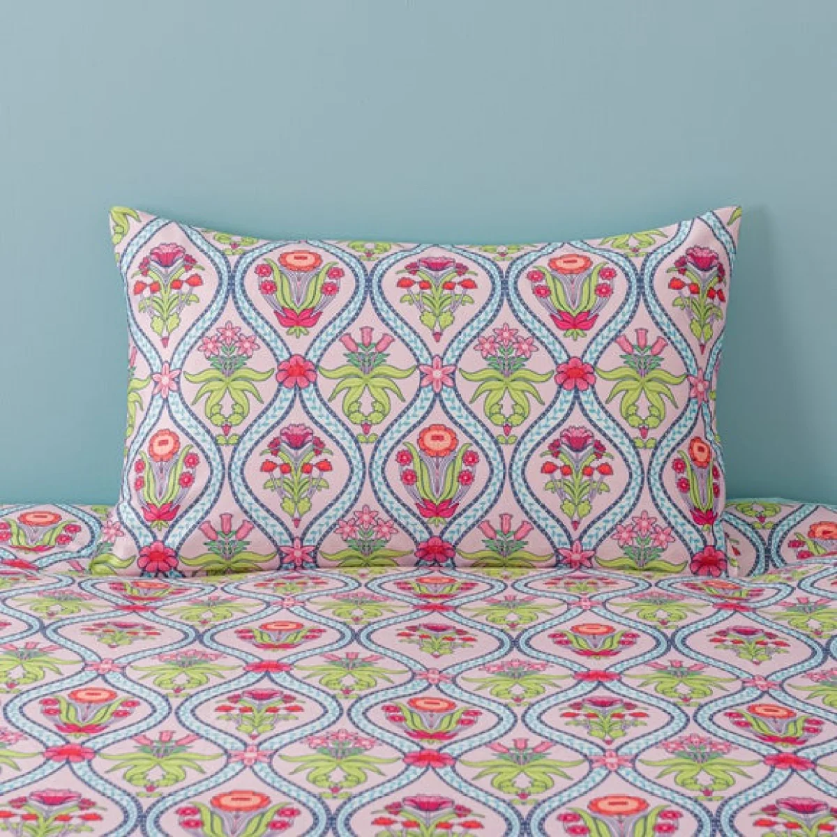 Tulip Bouquet Duvet Cover & Pillowcase Set Pink – image 5