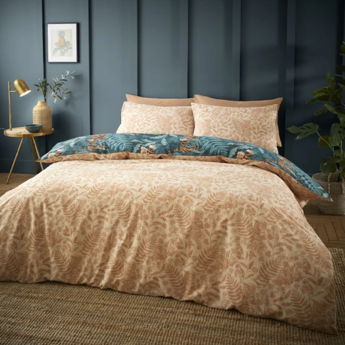 Catherine Lansfield Tropic Tiger Leaf Reversible Green Duvet Cover & Pillowcase Set Green – image 3