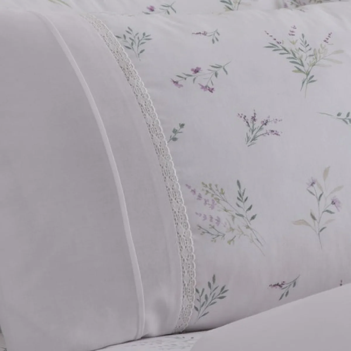 Dreams and Drapes Decorative Chloe Duvet Cover and Pillowcase Set Purple – image 3
