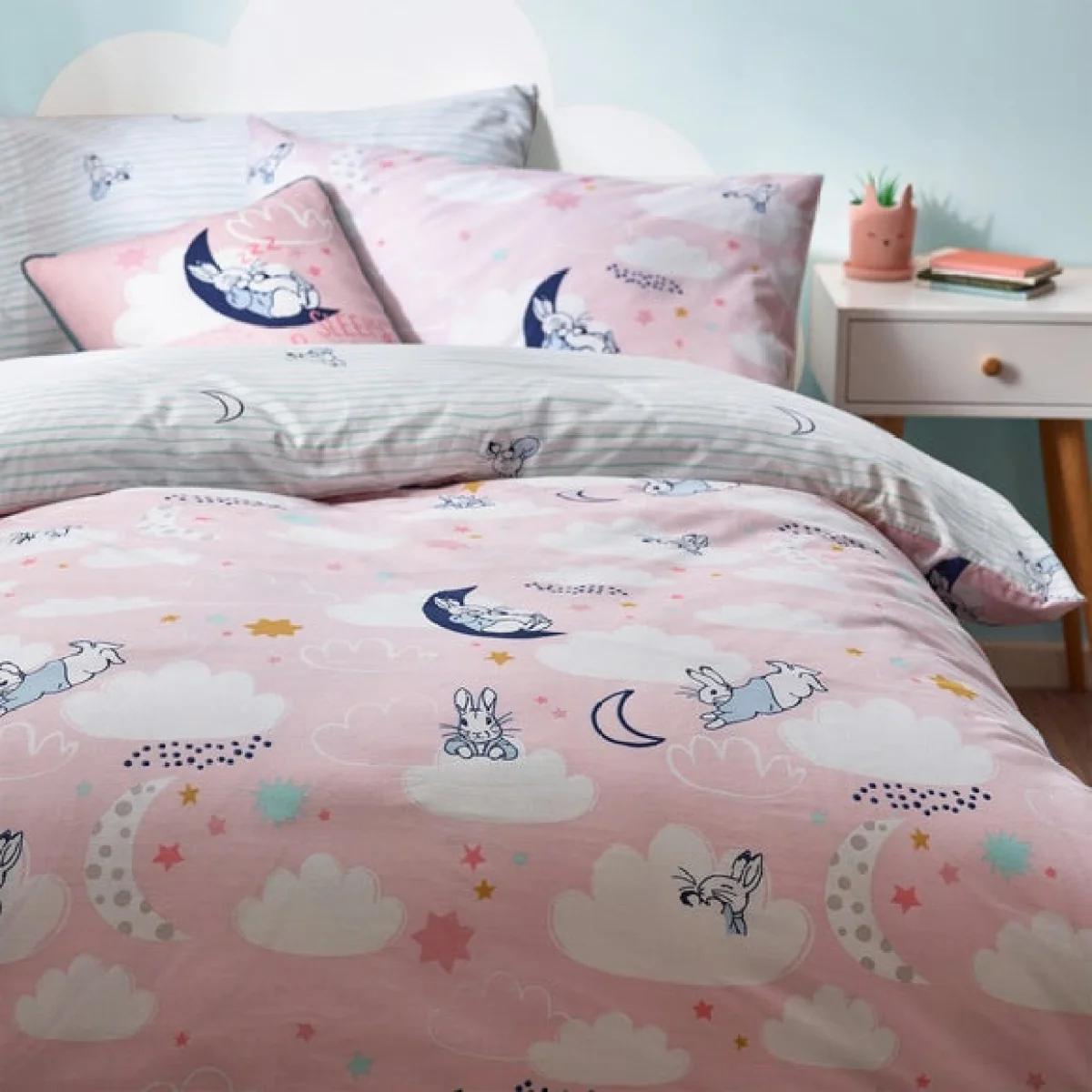 Peter Rabbit™ Sleepy Head Pink Duvet Cover and Pillowcase Set Pink/White – image 2