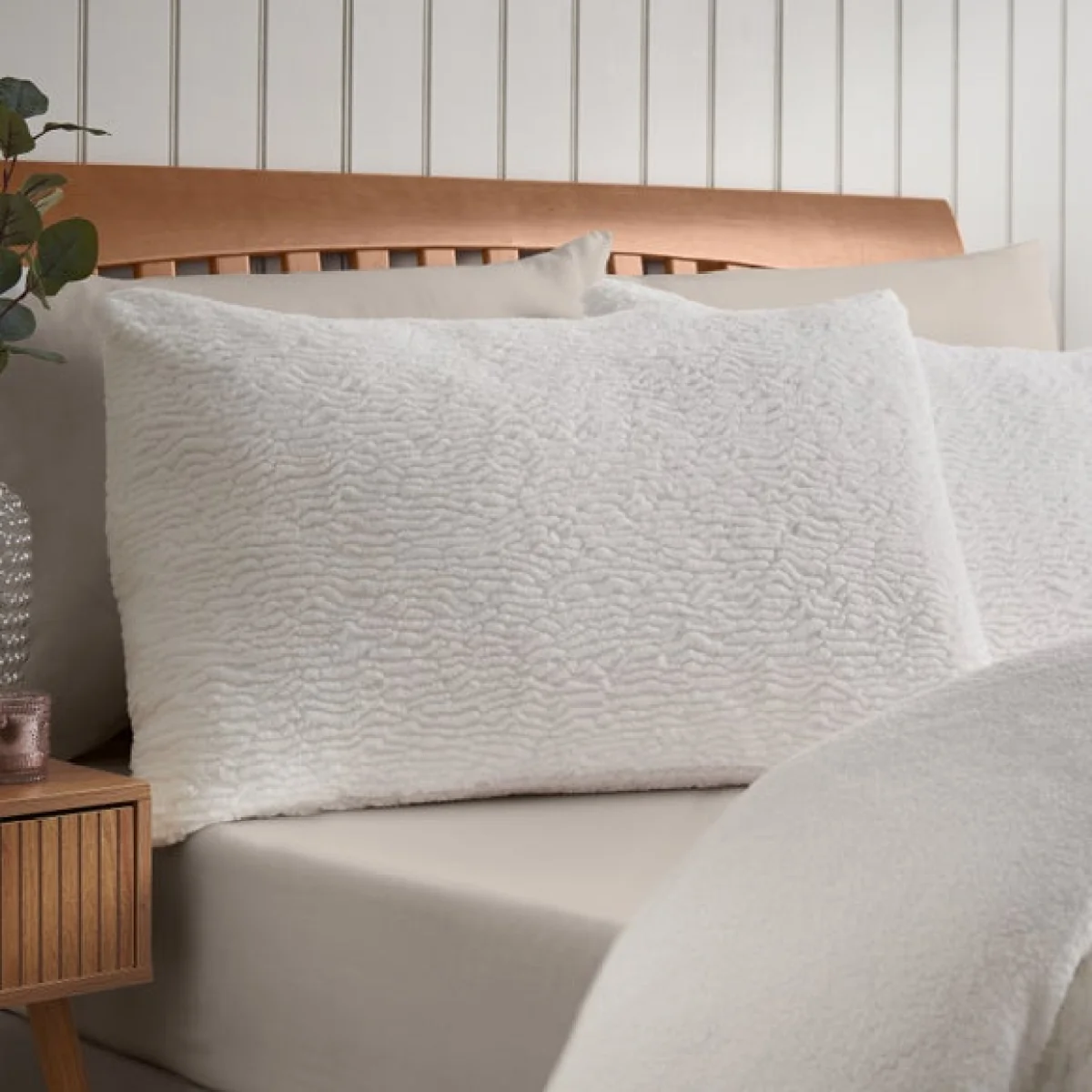 Catherine Lansfield Textured Wave Fur Duvet Cover & Pillowcase Set – image 3