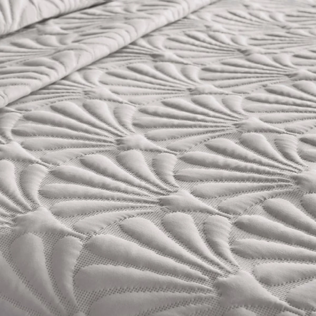 Cavali Duvet Cover and Pillowcase Set Silver Silver – image 3