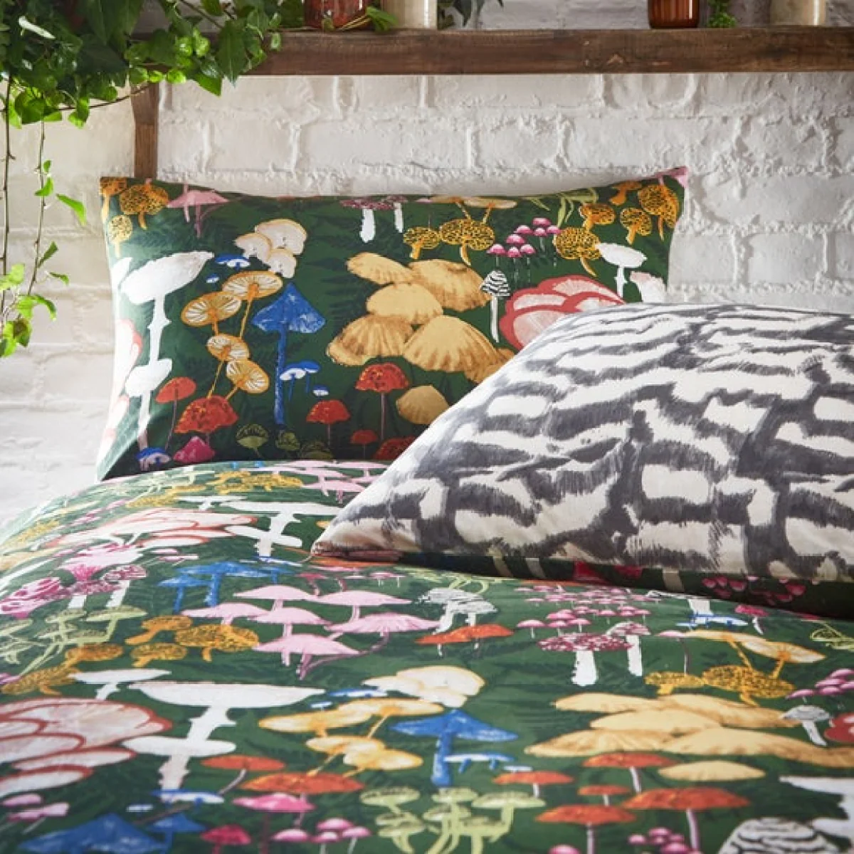 furn. Amanita Duvet Cover & Pillowcase Set Blue/White/Brown – image 4