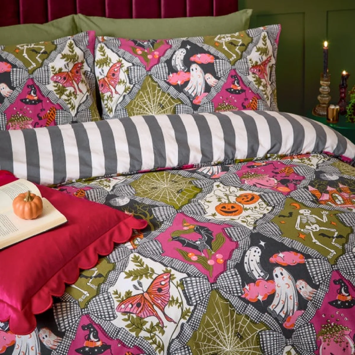 furn. Hallowquin Polycotton Duvet Cover & Pillowcase Set – image 3