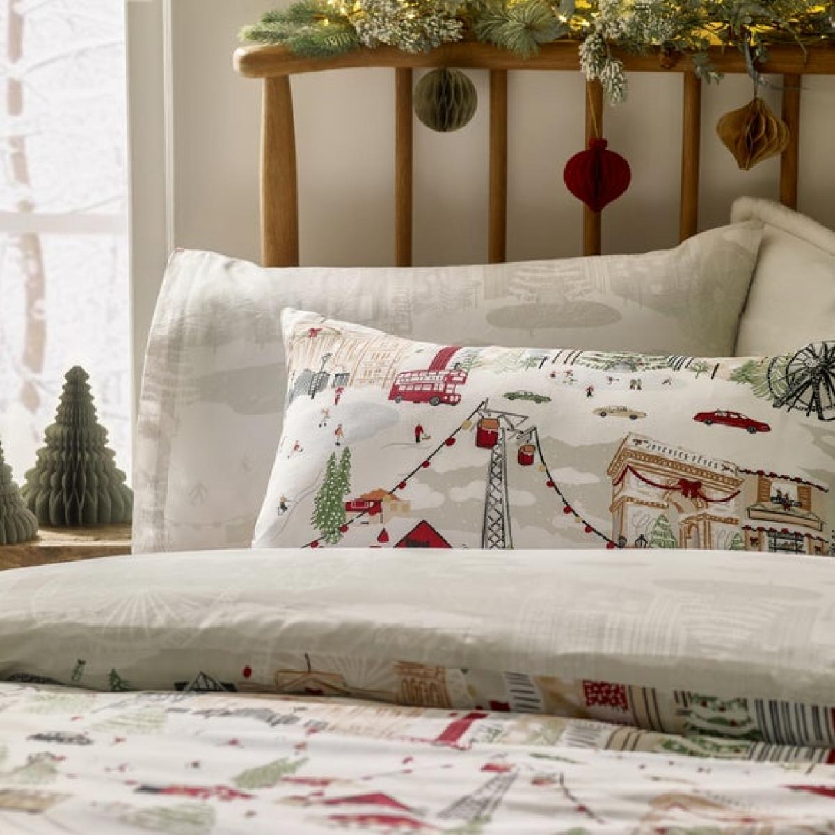furn. Joy To All Duvet Cover and Pillowcase Set – image 1