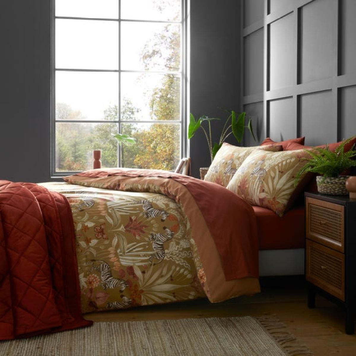 Utopian Dream Duvet Cover & Pillowcase Set – image 6