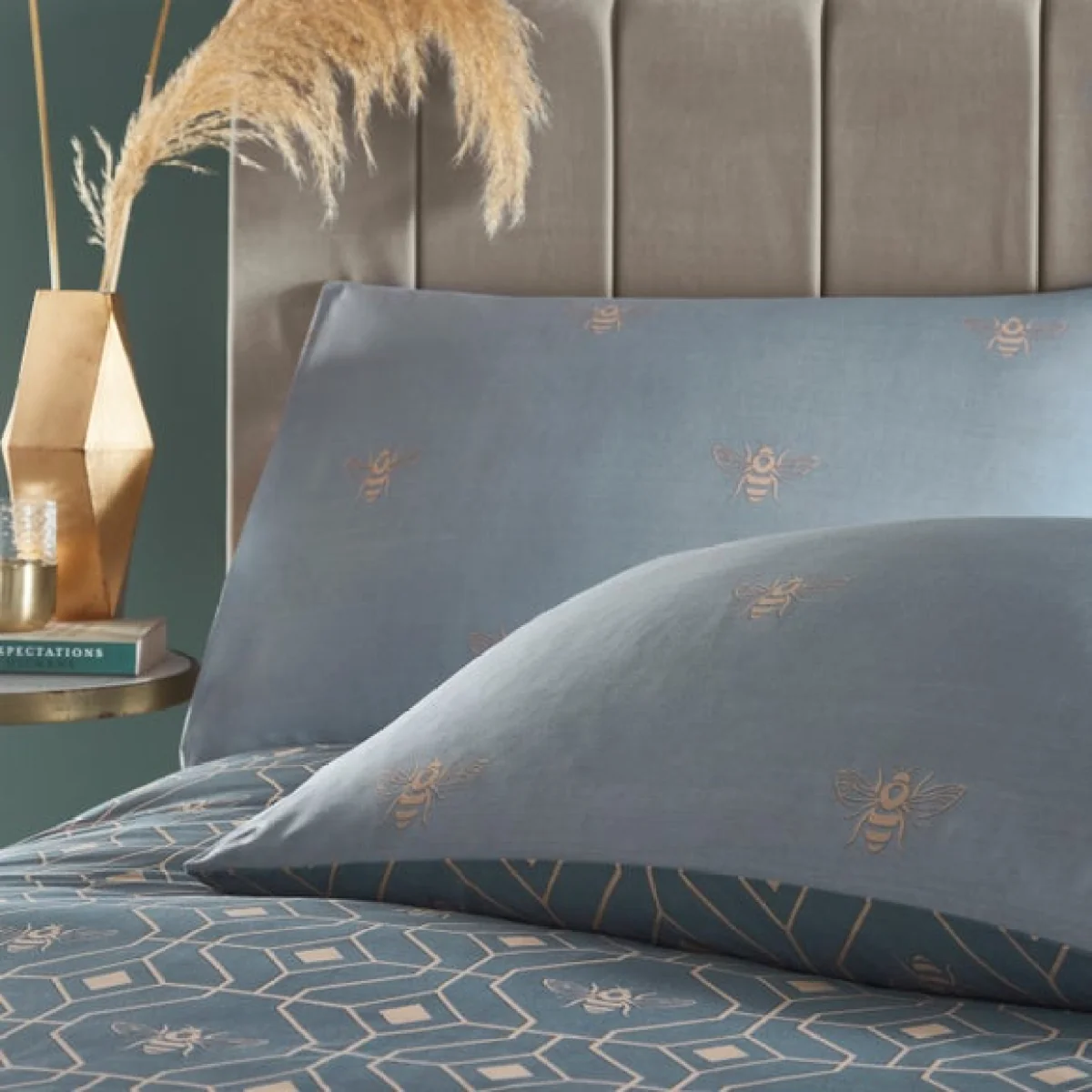 Furn. Bee Deco French Blue Duvet Cover and Pillowcase Set Blue/Beige – image 3