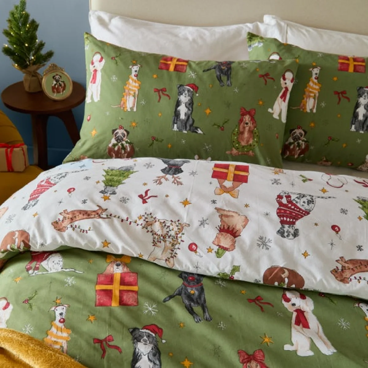 Furn. Christmas Pawty Brushed Polycotton Duvet Cover & Pillowcase Set – image 1