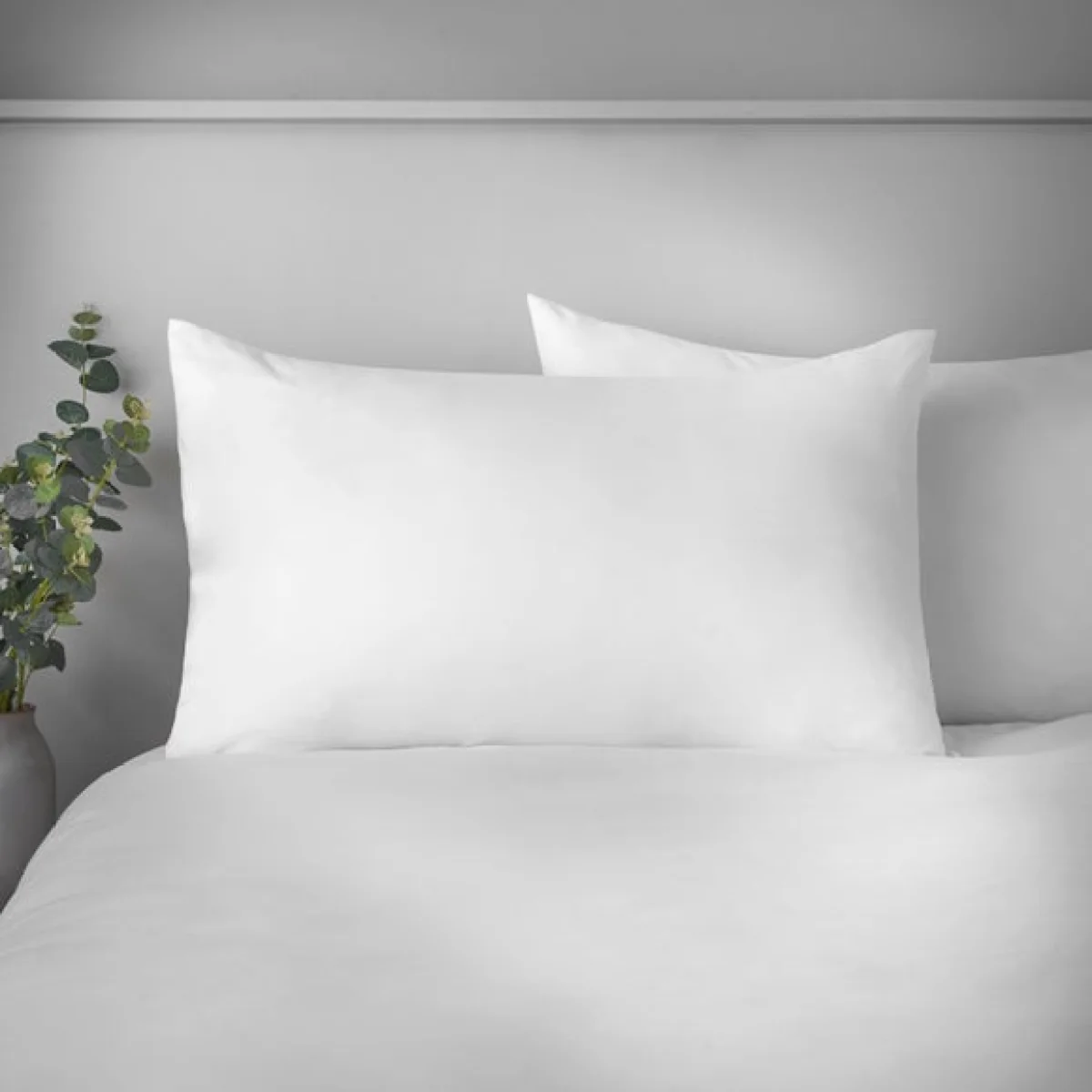 Super Soft Plain White Duvet Cover and Pillowcase Set White – image 3