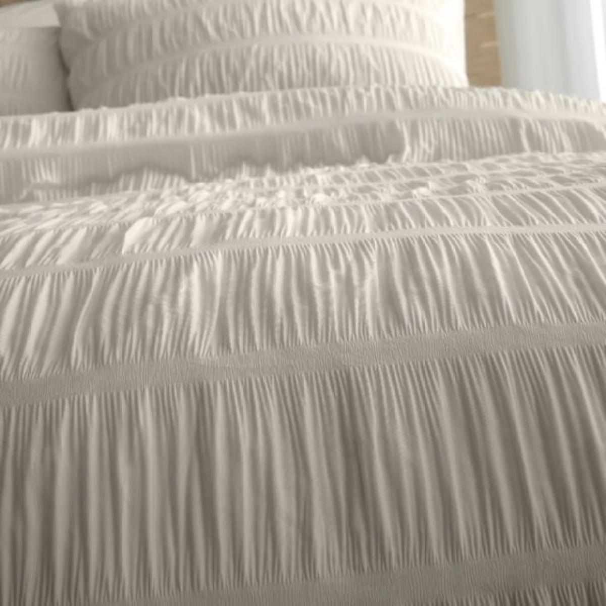 Catherine Lansfield Seersucker Reversible Natural Duvet Cover & Pillowcase Set Natural – image 4