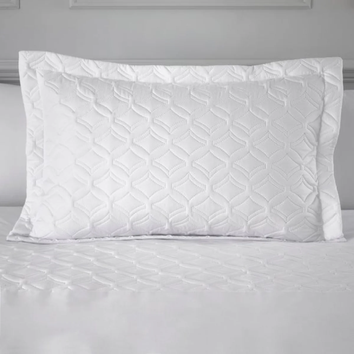 Skyler White Duvet Cover and Pillowcase Set White – image 2