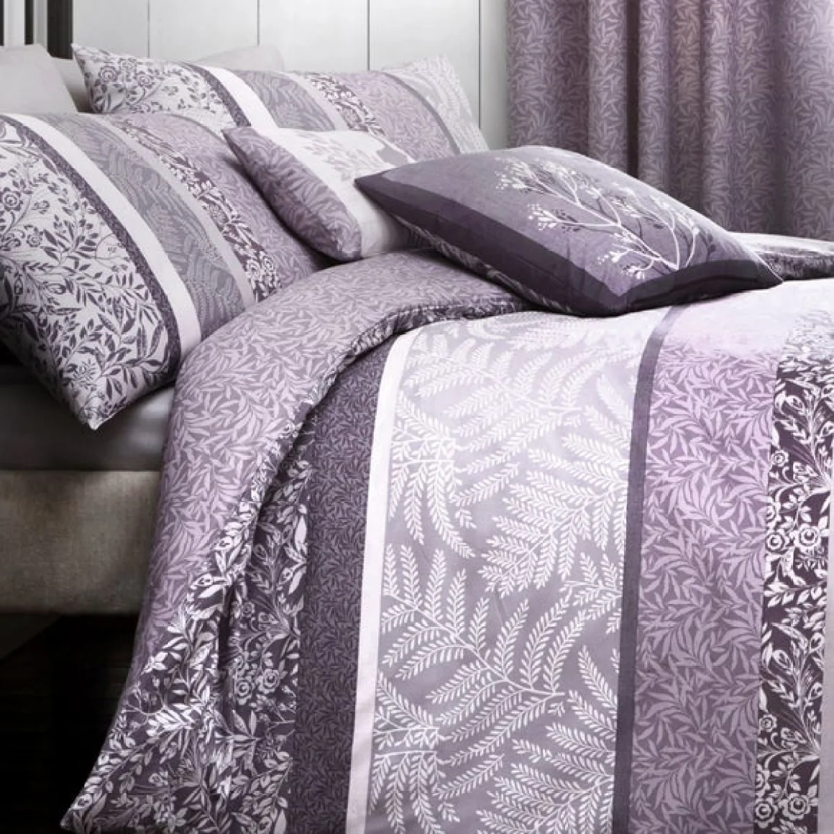 Dreams and Drapes Hanworth Duvet Cover and Pillowcase Set Purple – image 3