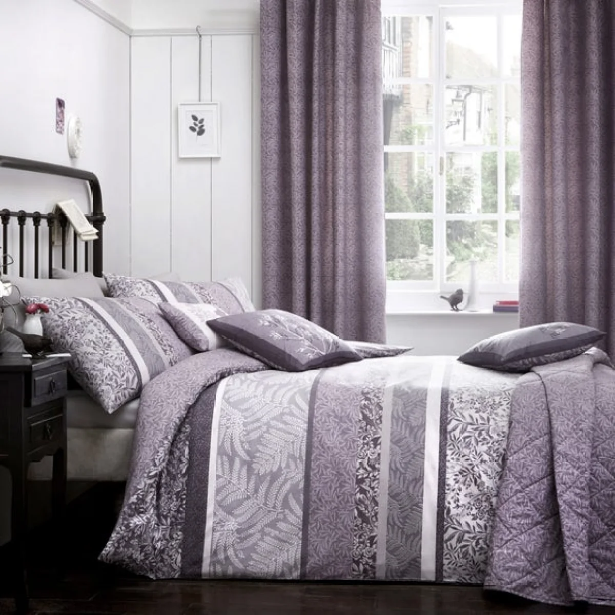 Dreams and Drapes Hanworth Duvet Cover and Pillowcase Set Purple – image 1