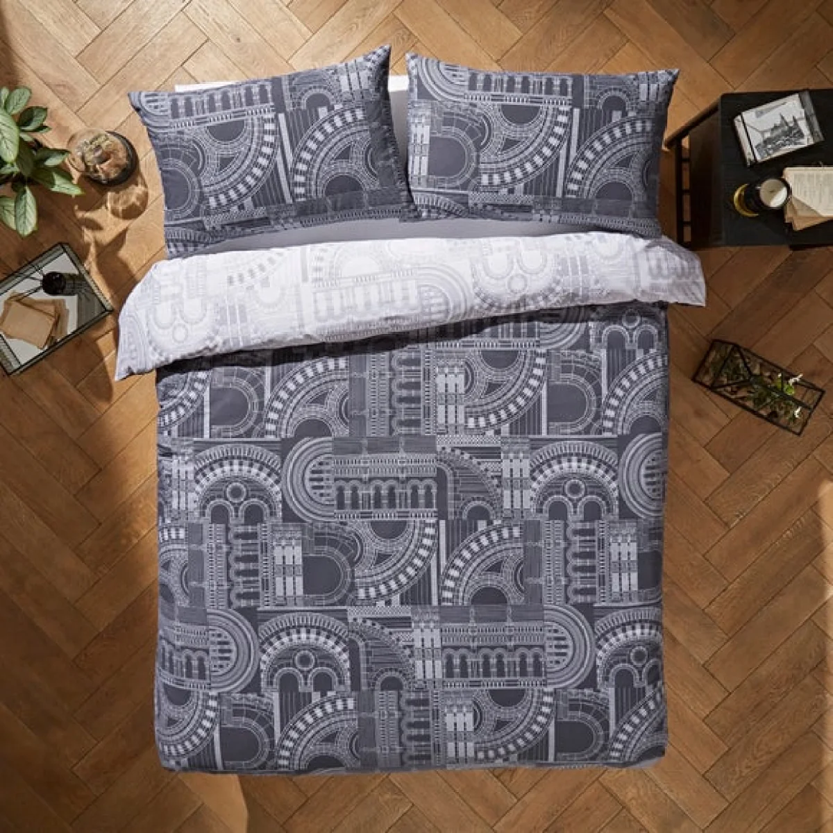 Waterhouse Charcoal Duvet Cover and Pillowcase Set Charcoal – image 1