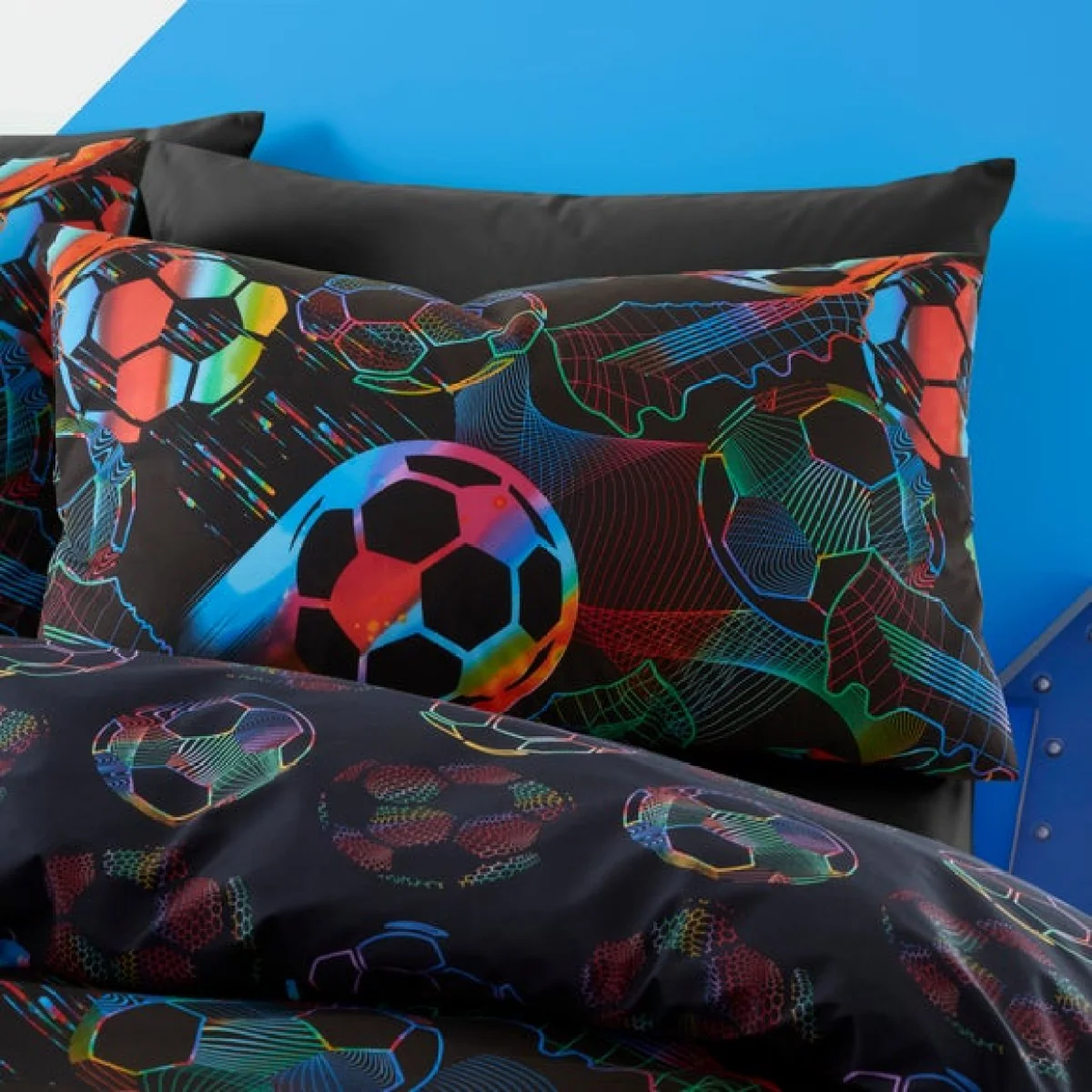 Bright Football Duvet Cover & Pillowcase Set Black – image 2
