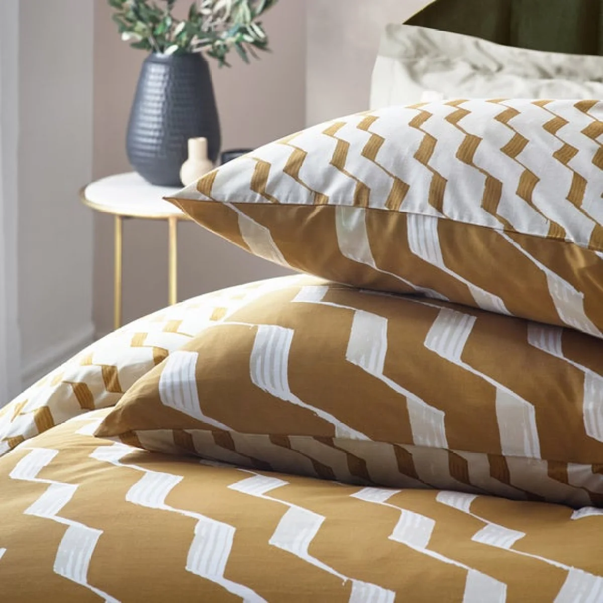 HÖEM Zabine Cotton Rich Duvet Cover & Pillowcase Set, Mustard Yellow/White – image 3