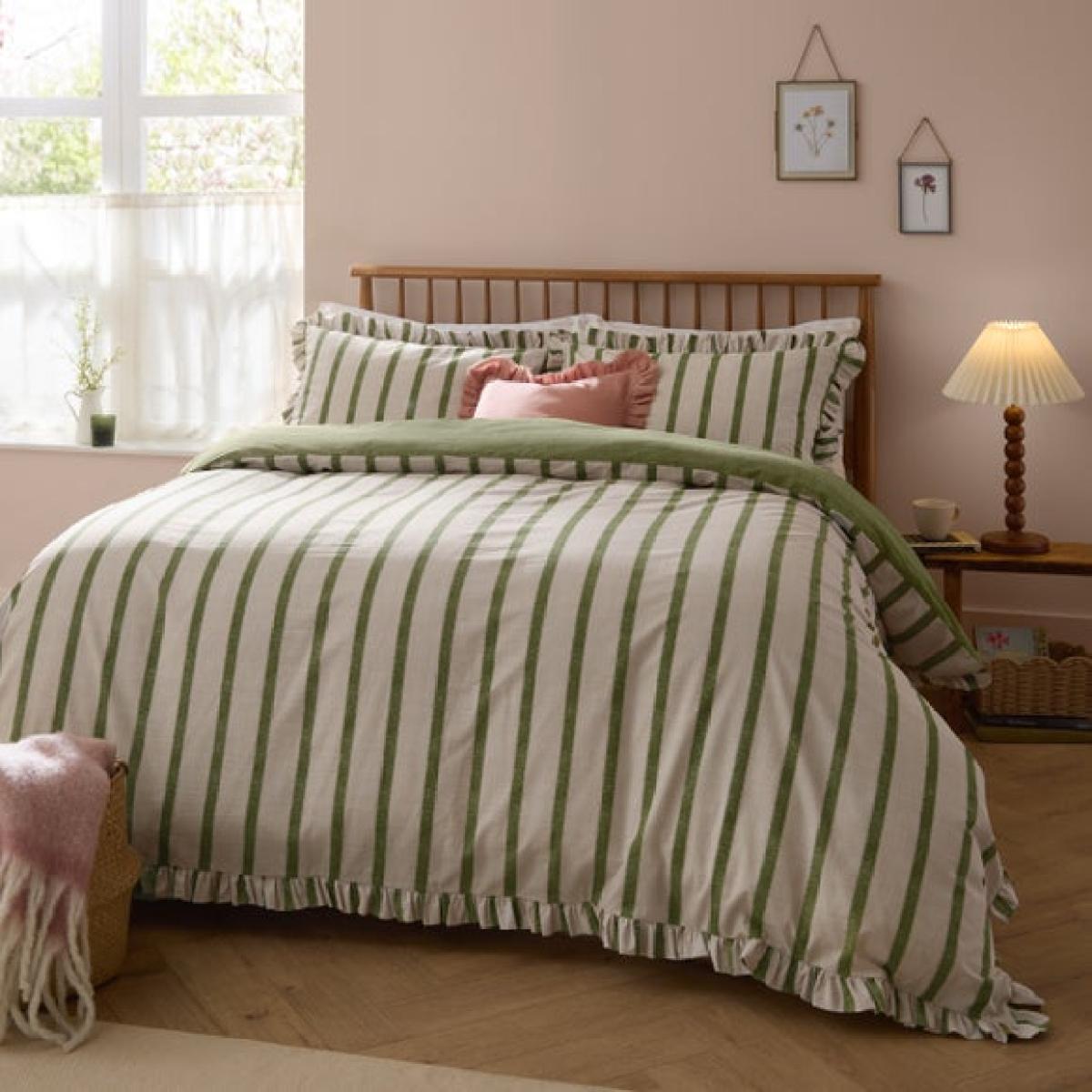 Wylder Nature Connie Polycotton Duvet Cover & Pillowcase Set – image 1