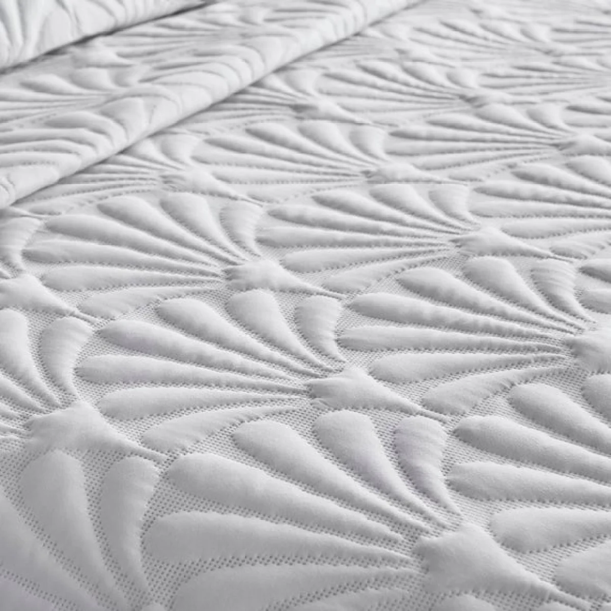Cavali Duvet Cover and Pillowcase Set White White – image 3