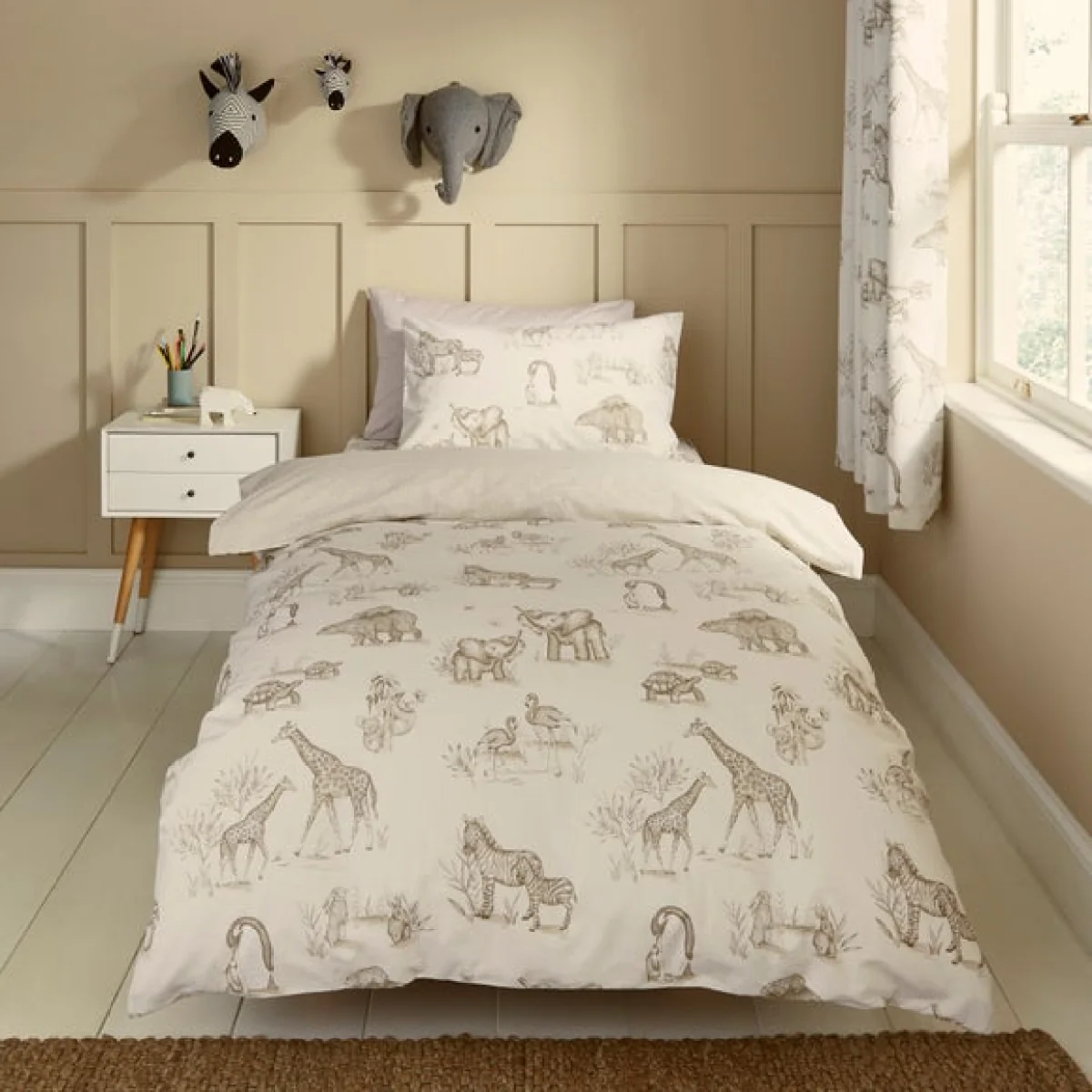 Sketched Animal Duvet Cover and Pillowcase Set Natural – image 1
