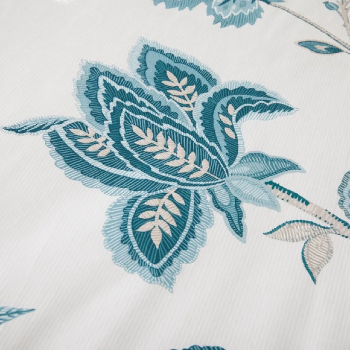 Dreams and Drapes Samira Reversible Duvet Cover and Pillowcase Set Teal (Green) – image 4