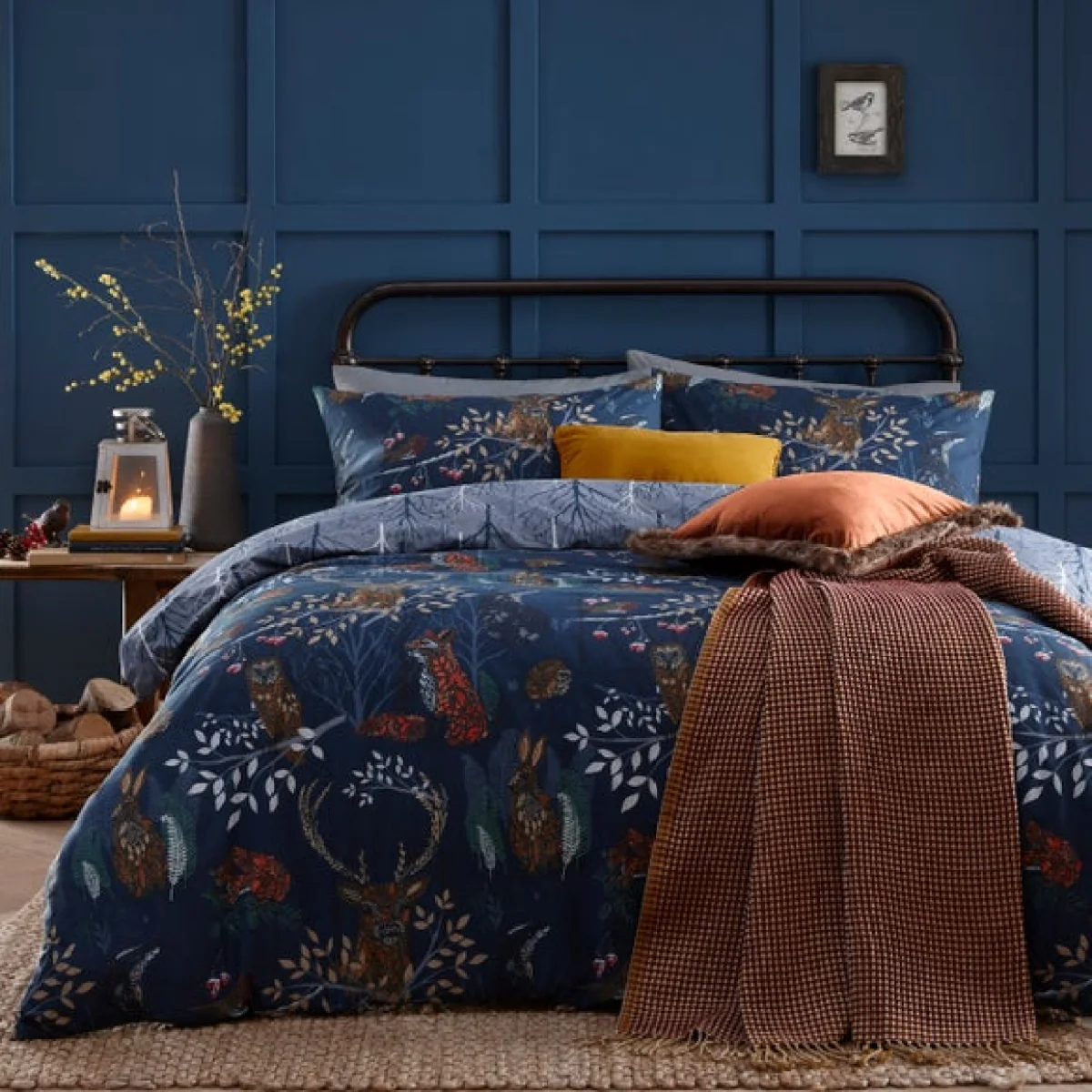 furn. Forest Fauna Navy Duvet Cover & Pillowcase Set Navy Blue/Brown/Red – image 1