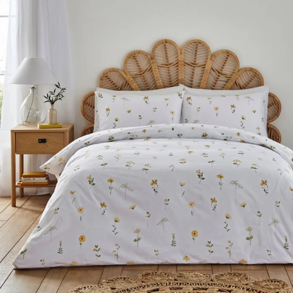 Pressed Floral Yellow 100% Cotton Duvet Cover and Pillowcase Set Yellow/White/Green – image 1