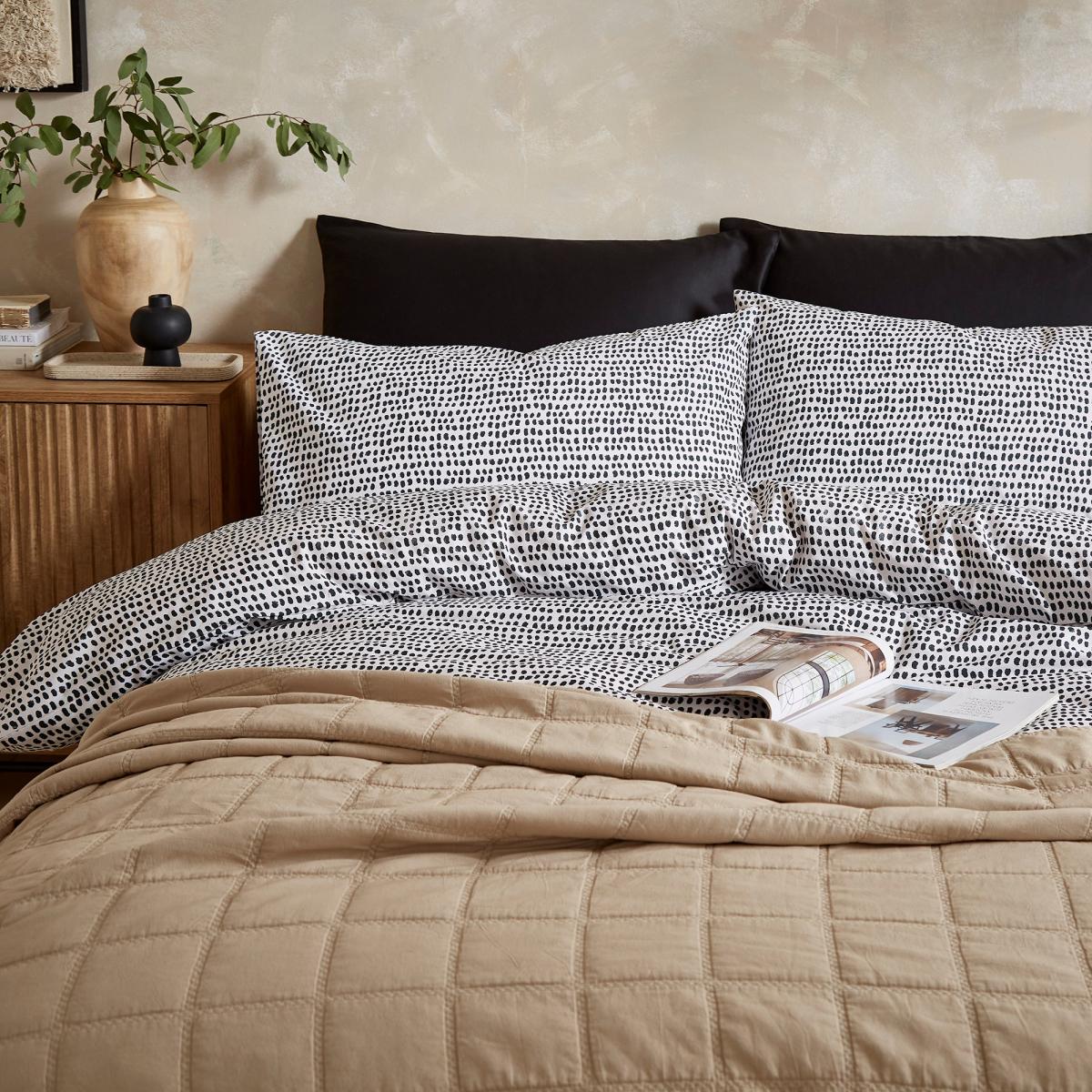 Artisan Spot Polycotton Duvet Cover and Pillowcase Set – image 2