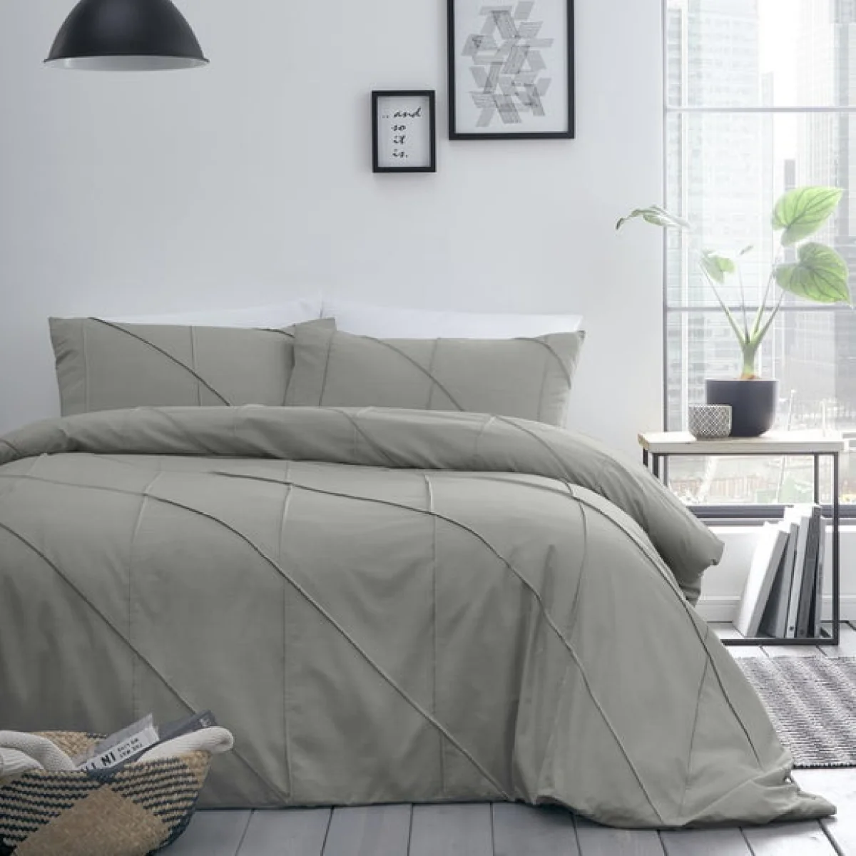 Dart Duvet Cover and Pillowcase Set Grey Grey – image 1