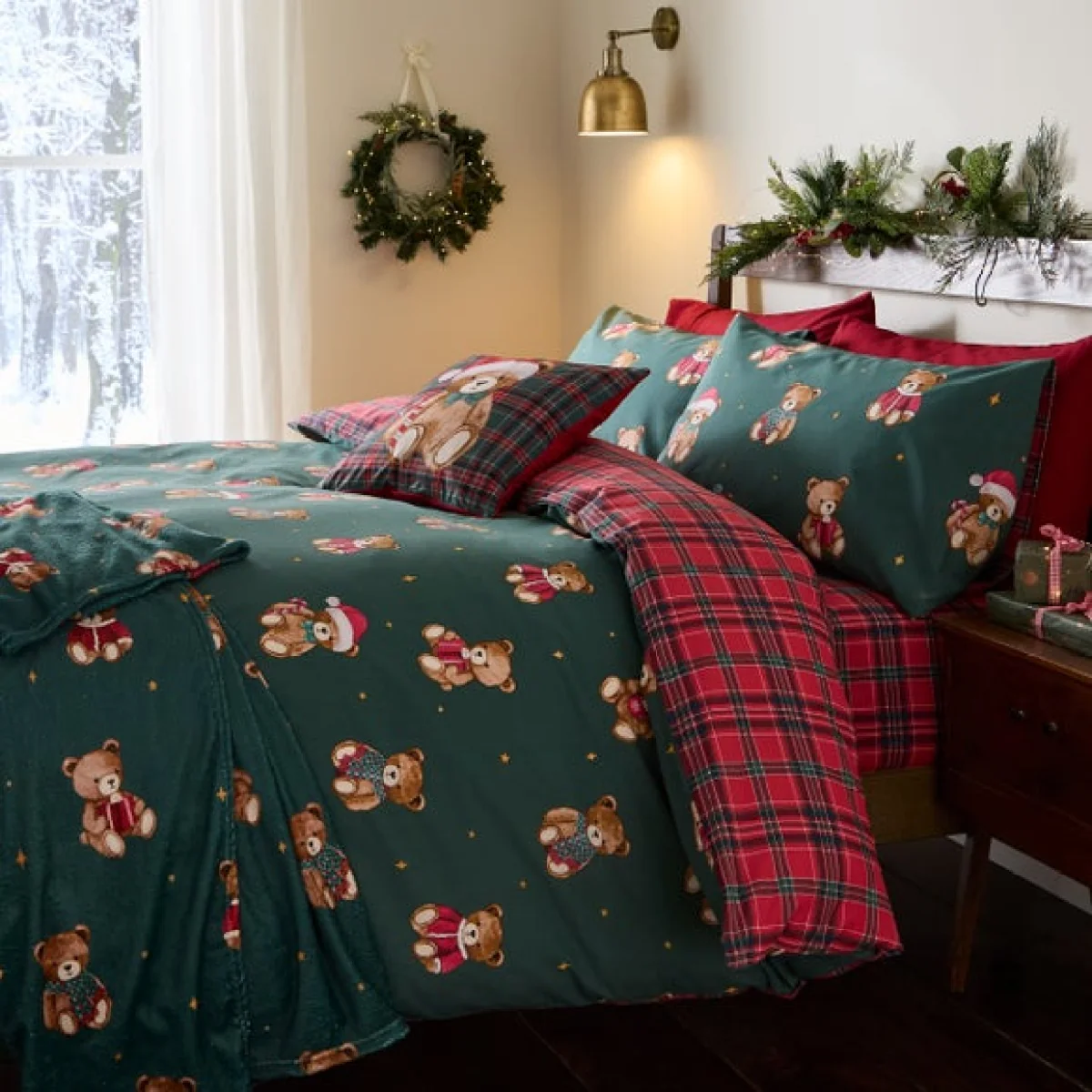 Catherine Lansfield Christmas Tartan Teddy Bear Duvet Cover & Pillowcase Set – image 1