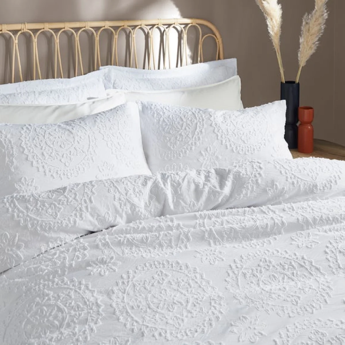Mandala White Duvet Cover & Pillowcase Set White – image 3