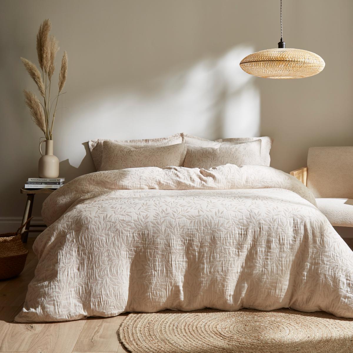 Kingham Leaves Cream Duvet Cover and Pillowcase Set Cream – image 2
