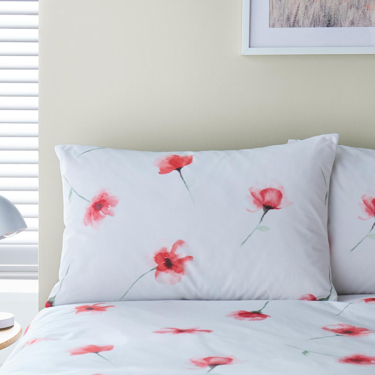 Lexi Poppy Red Duvet Cover and Pillowcase Set Red – image 1
