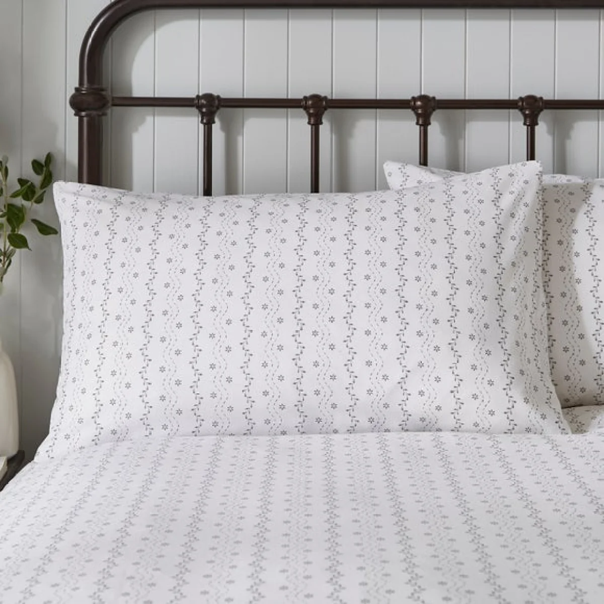 Ditsy Stripe 100% Cotton Duvet Cover & Pillowcase Set – image 3