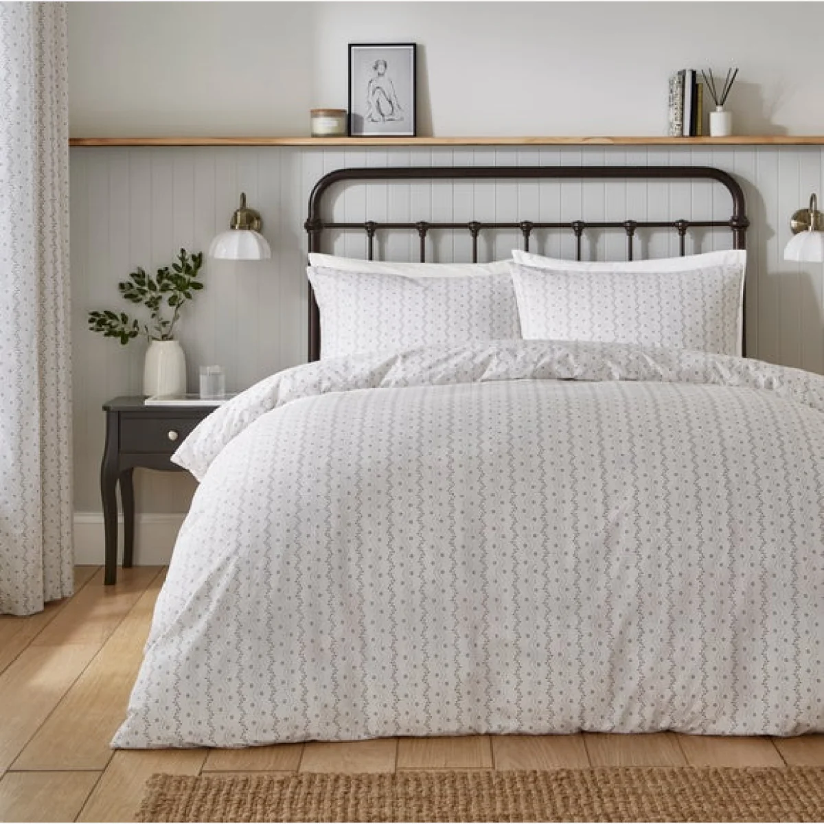 Ditsy Stripe 100% Cotton Duvet Cover & Pillowcase Set – image 1