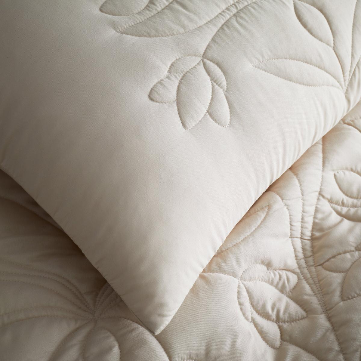 Quilted Nouveau Duvet Cover and Pillowcase Set – image 5