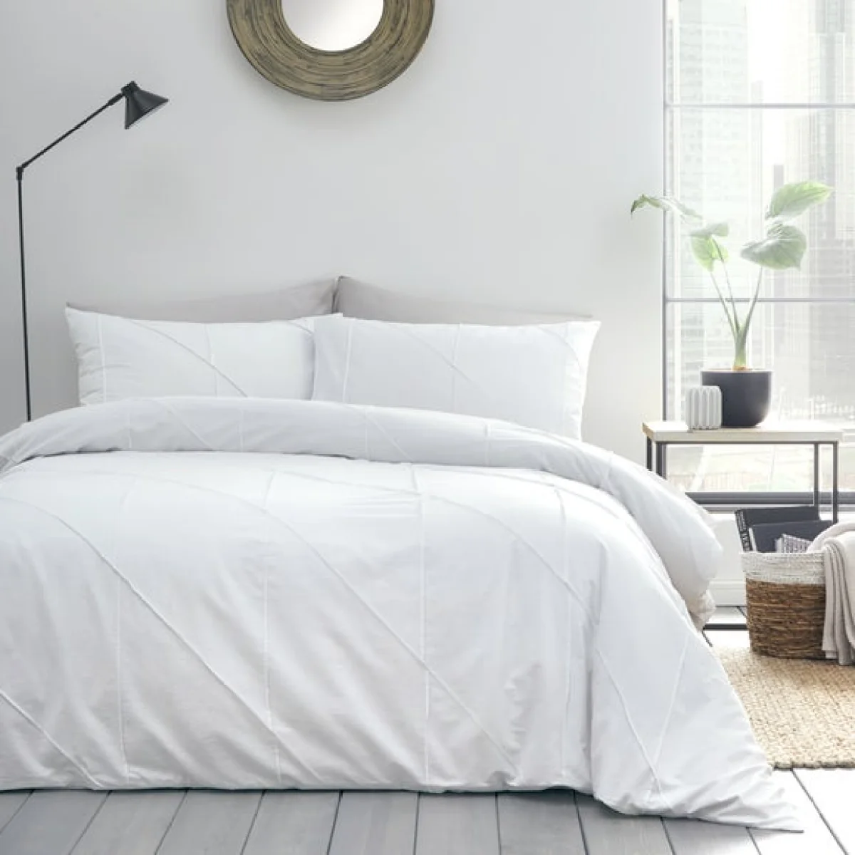 Dart Duvet Cover and Pillowcase Set White White – image 2