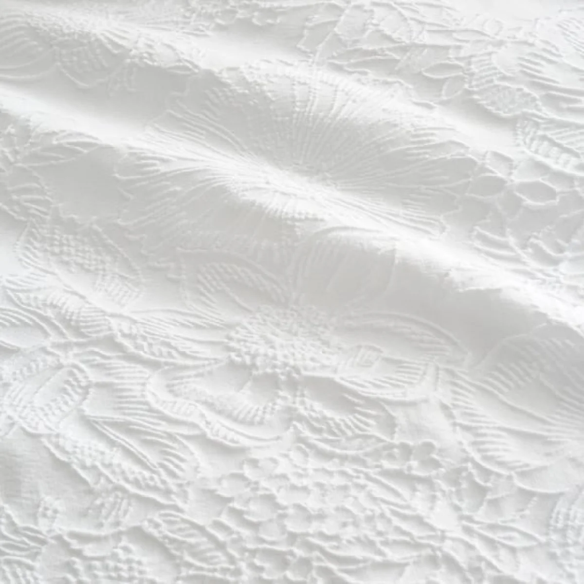 Aurora Floral Jacquard Duvet Cover & Pillowcase Set – image 3