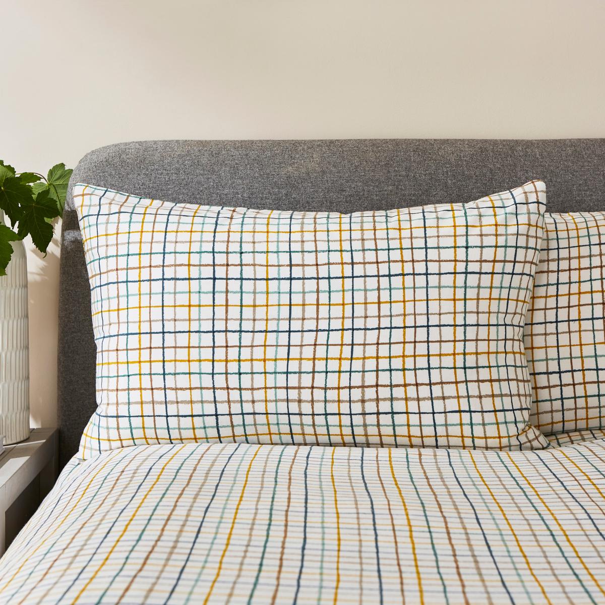 Modern Check Cosy Easycare Duvet Cover and Pillowcase Set Green – image 4