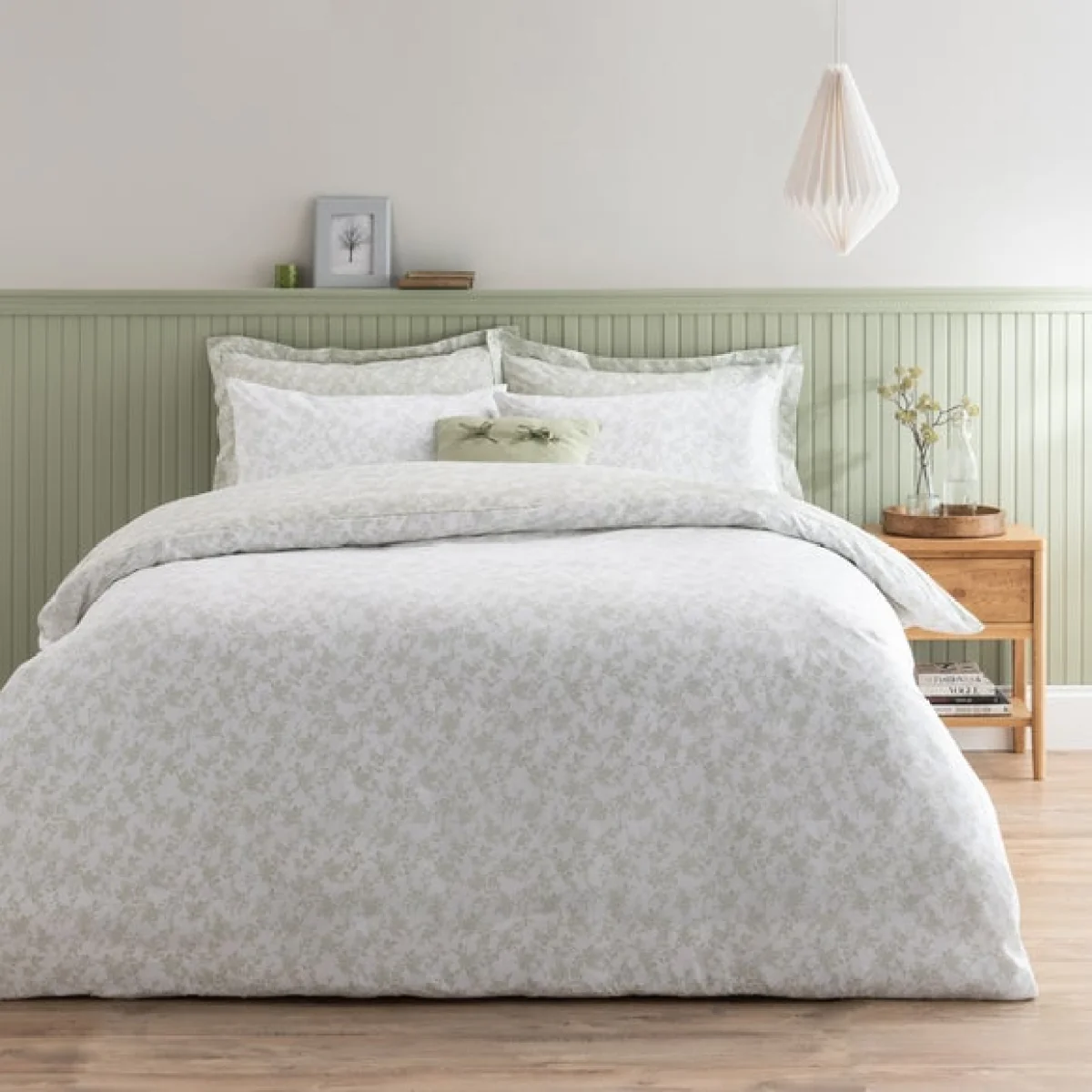Bexley Floral Sage Duvet Cover and Pillowcase Set Sage (Green) – image 3