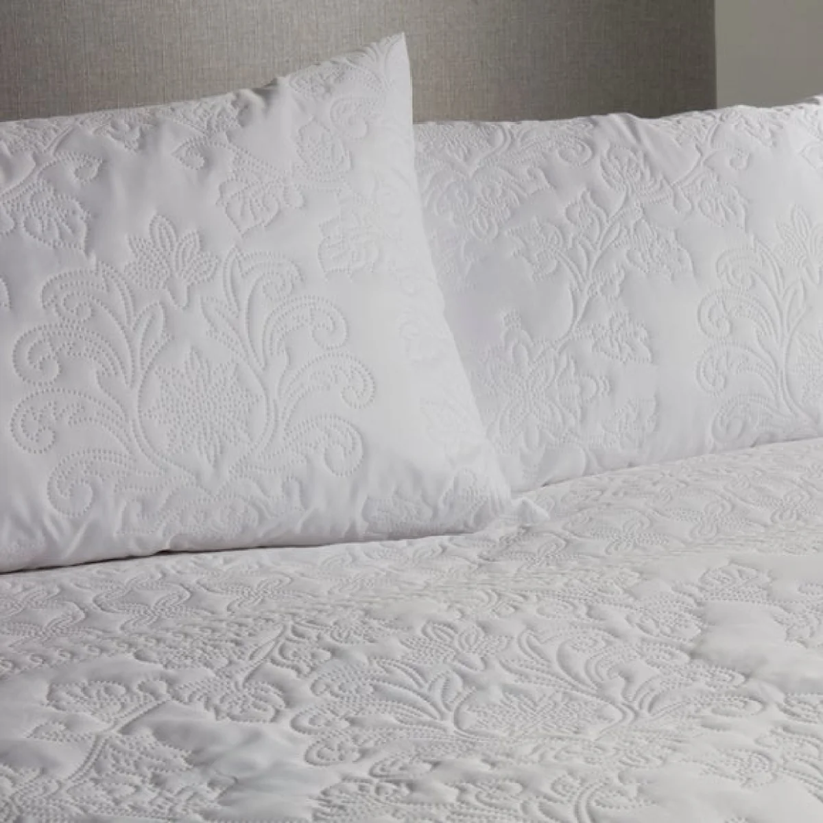 Serene Avery Stripe White Duvet Cover and Pillowcase Set White – image 4