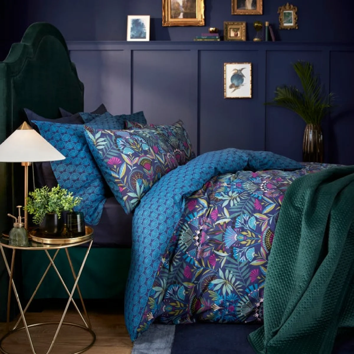 Lucille Navy Duvet Cover and Pillowcase Set Navy Blue/Pink/Green – image 2