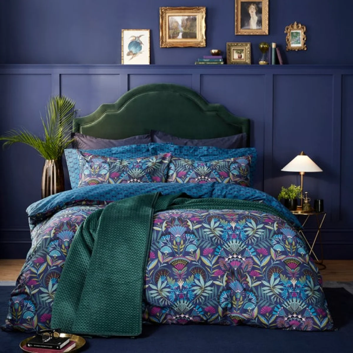 Lucille Navy Duvet Cover and Pillowcase Set Navy Blue/Pink/Green – image 9