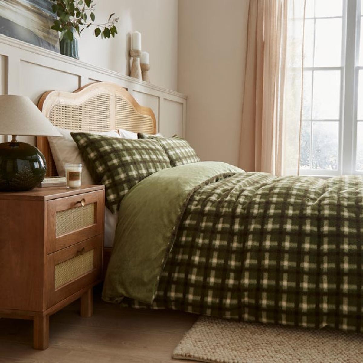 Check Soft Timeless Duvet Cover and Pillowcase Set – image 4