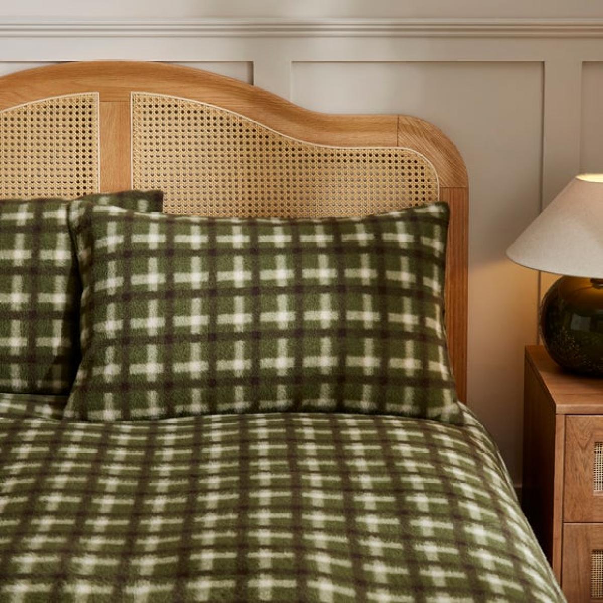Check Soft Timeless Duvet Cover and Pillowcase Set – image 5
