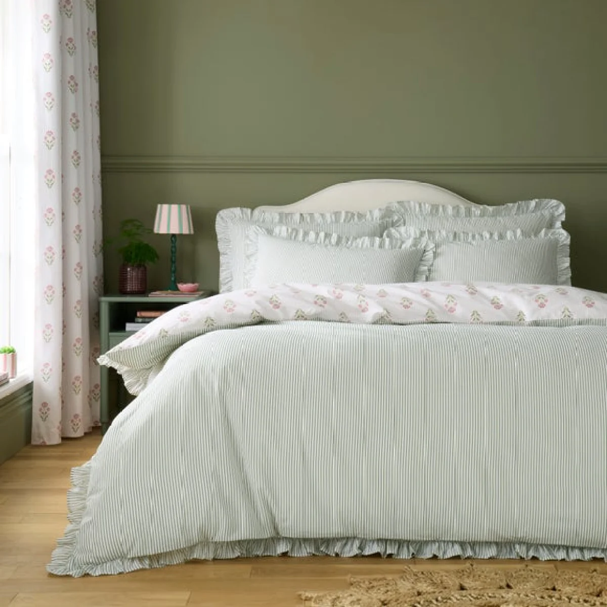 Fiorella Frilled 100% Cotton Duvet Cover & Pillowcase Set – image 2