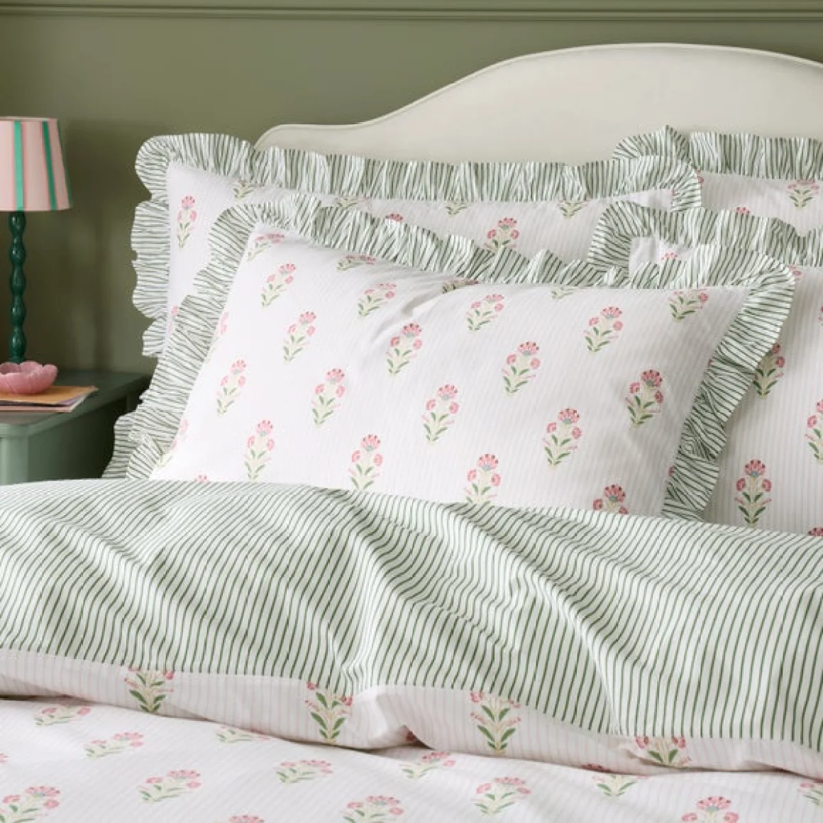 Fiorella Frilled 100% Cotton Duvet Cover & Pillowcase Set – image 5