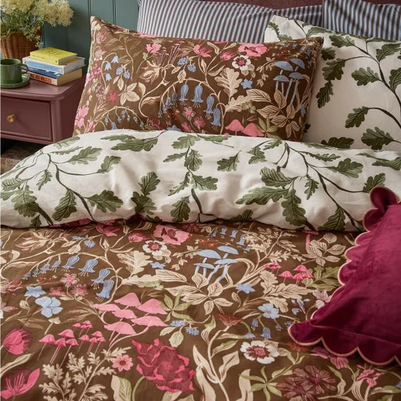 Furn. Forest Bloom Polycotton Duvet Cover & Pillowcase Set – image 3